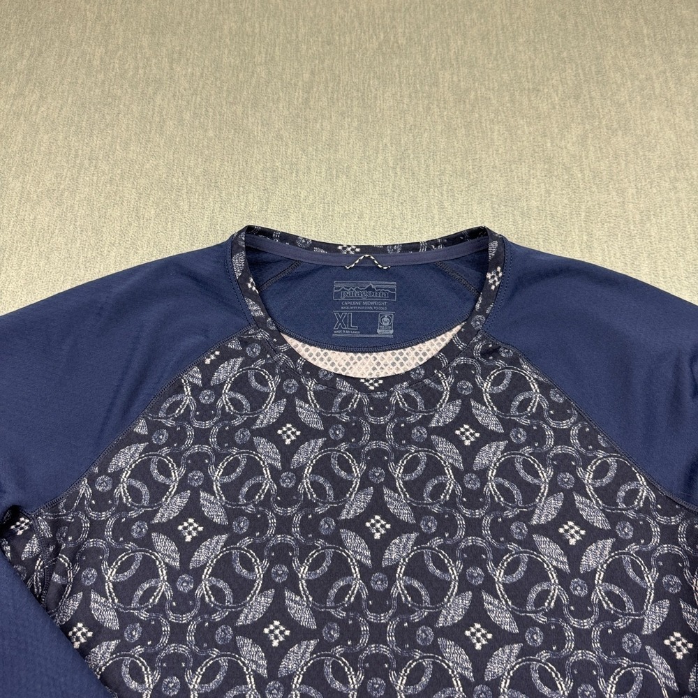 Patagonia Shirt Womens XL Blue Capilene Midweight Crewneck Baselayer Crew 44437 - Picture 3 of 11
